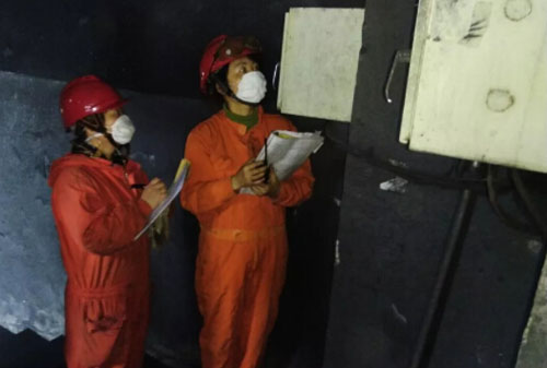 磅秤校準(zhǔn)現(xiàn)場