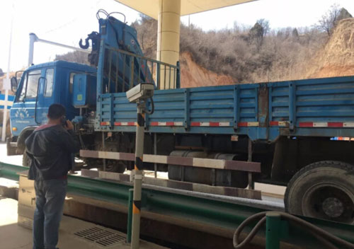 過(guò)磅校驗(yàn)現(xiàn)場(chǎng)1